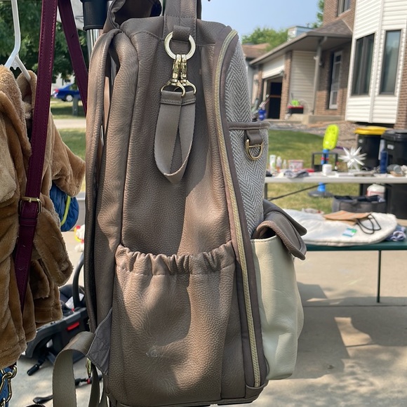 Itzy Ritzy Diaper Bag - Picture 3 of 5